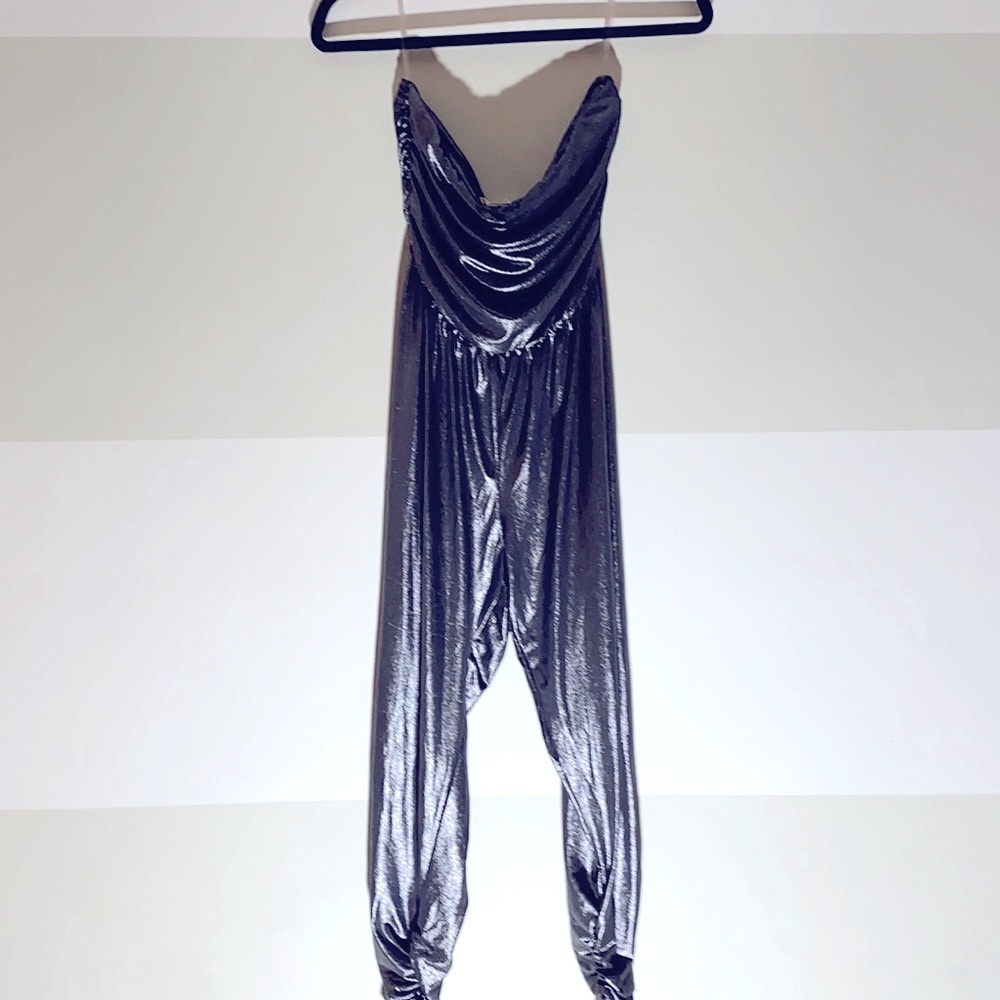 No comment strapless one piece